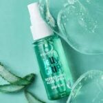 Essence Jelly grip Refreshing Aloe Spray Fixing Spray 50ml - Image 3