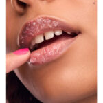 Essence The Little Mermaid Lip scrub - Image 3